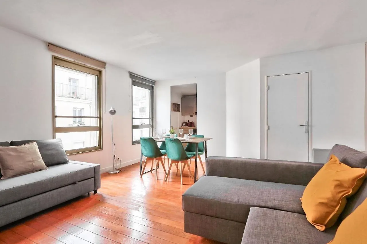 Appartamento Appartement Quartier Republique Parigi
