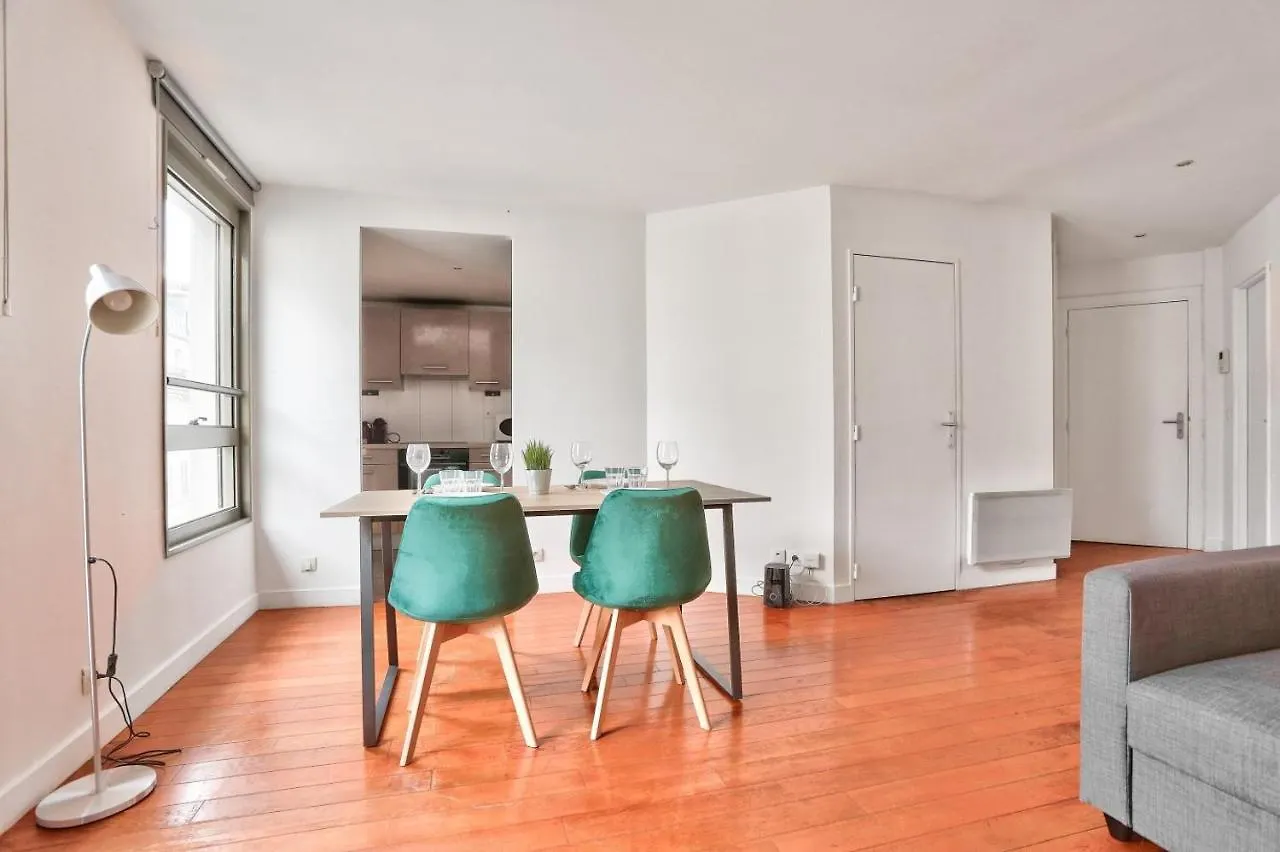 Appartement Quartier Republique Parigi Appartamento