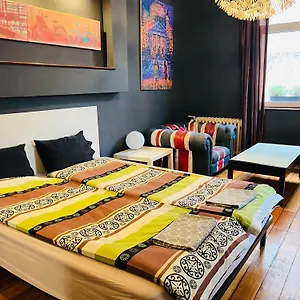 https://lovely-place-apartment.sofiahotelsbg.com