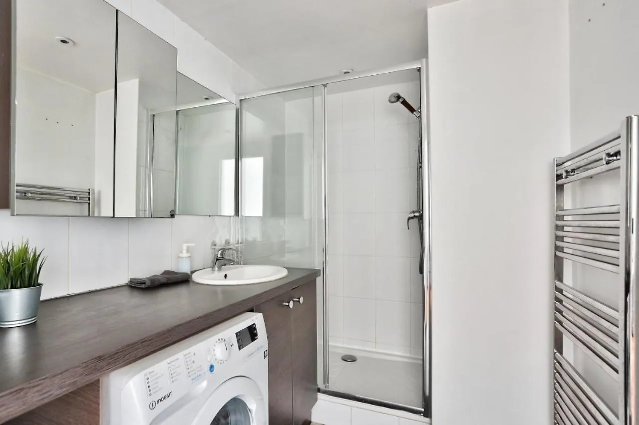 Apartment Appartement Quartier Republique Paris
